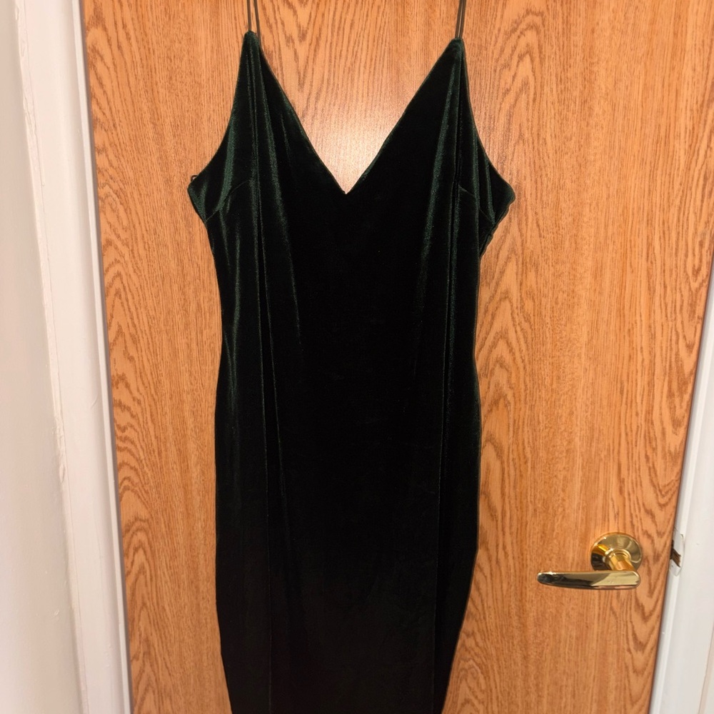 Elegant Green Velvet Dress